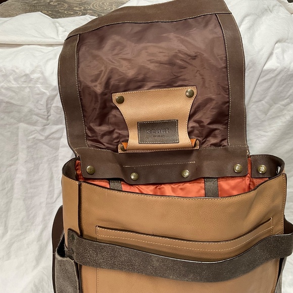 Scout by PPB Leather Convertible Crossbody Messenger and Diaper Bag - Picture 6 of 15